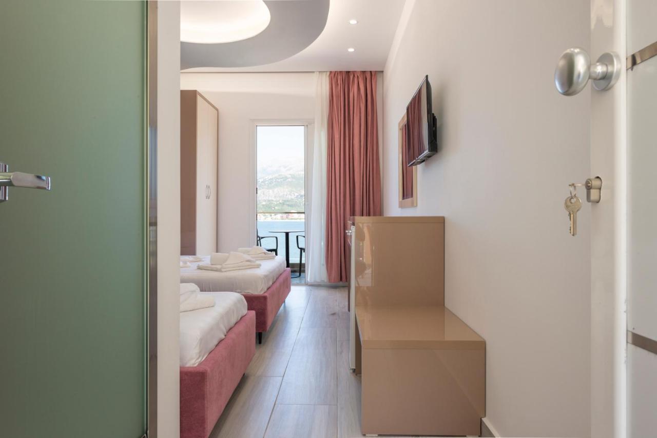 Seaside Hotel Himare Exterior photo