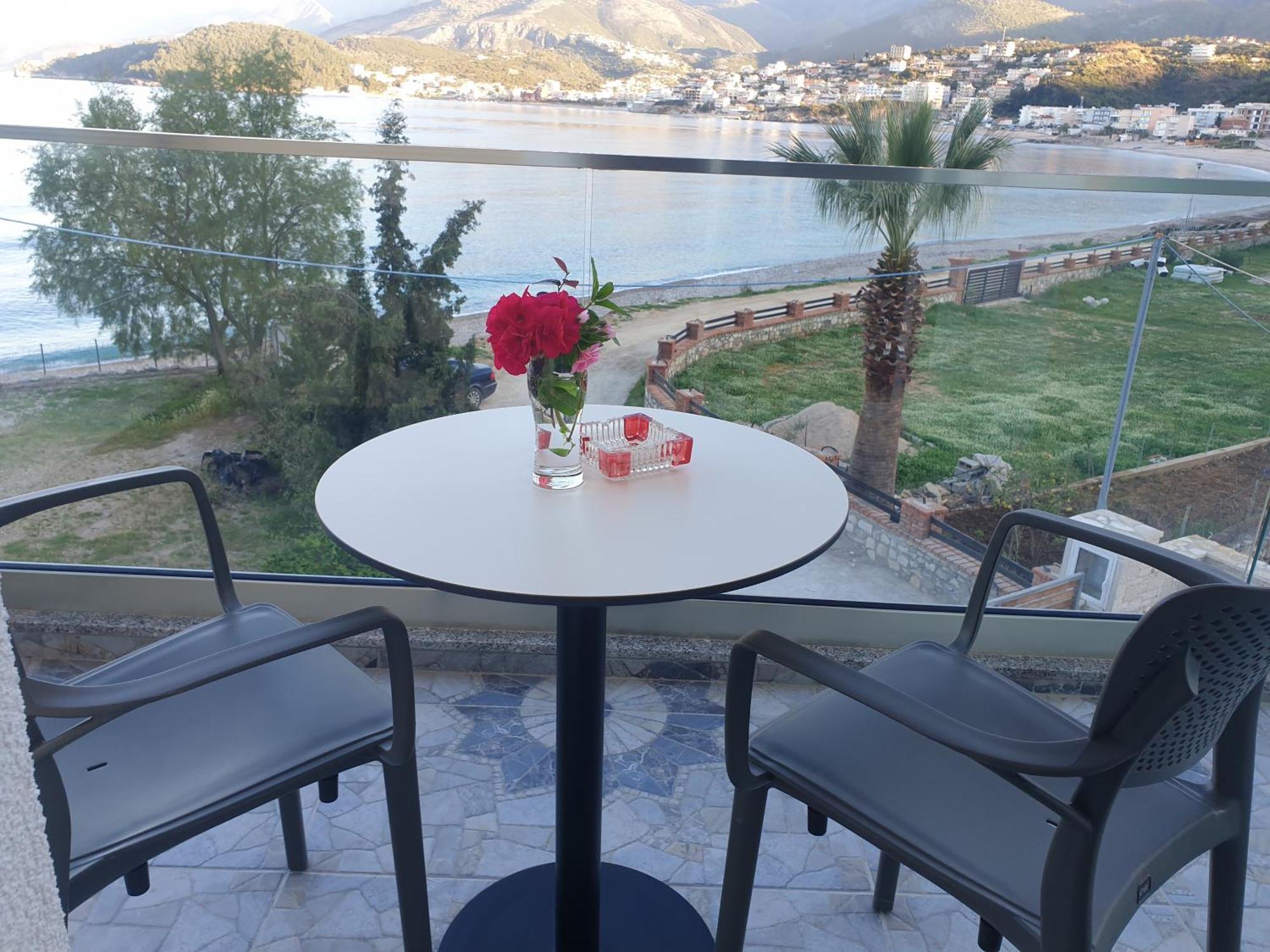 Seaside Hotel Himare Exterior photo