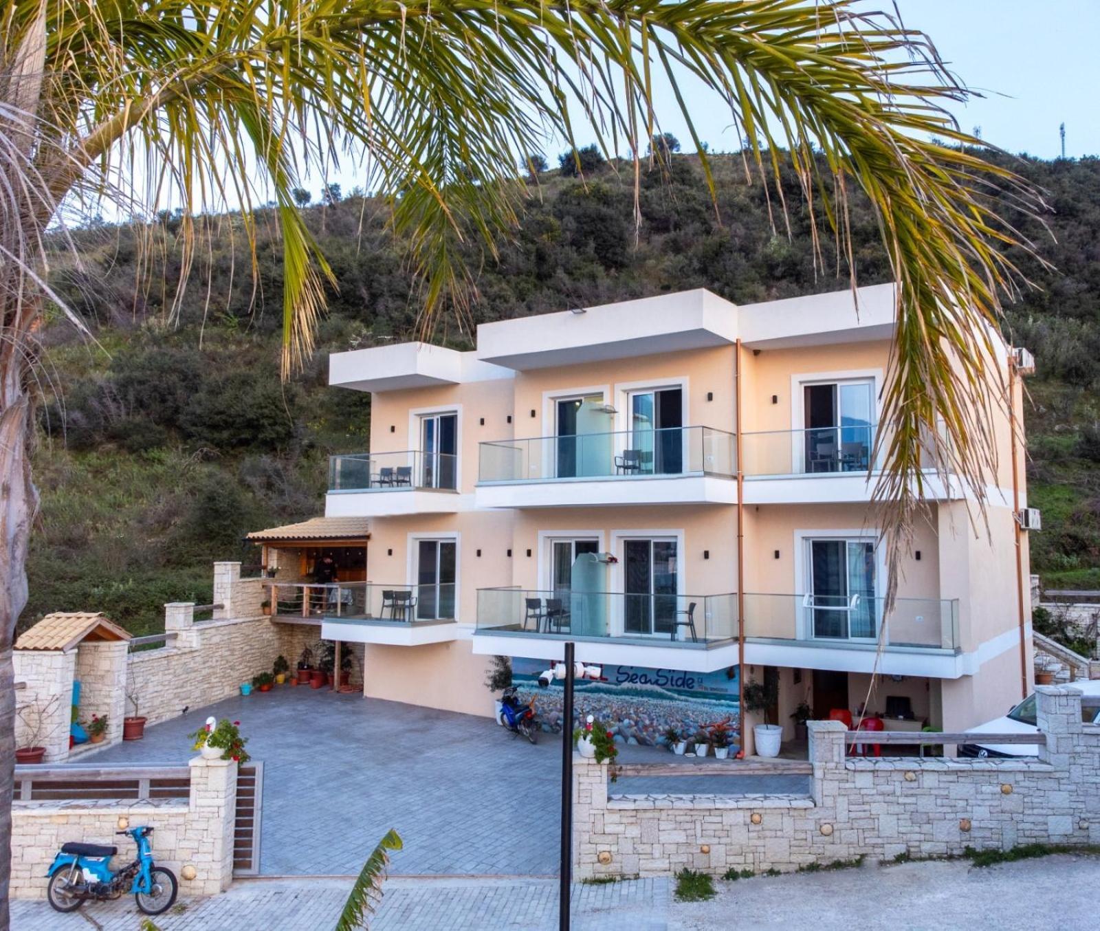 Seaside Hotel Himare Exterior photo